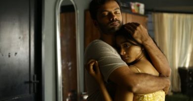 டபுள் ஆக்குபன்ஸி – விமர்சனம் டபுள் ஆக்குபன்ஸி – விமர்சனம்