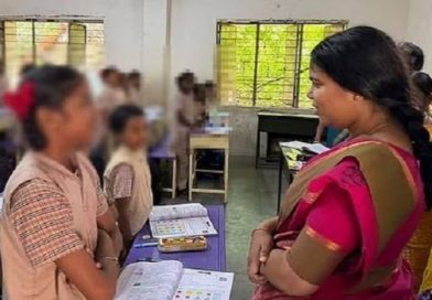 ஆசிரியரிடமும் குழந்தைகளிடமும் அமைச்சர் கீர்த்தனா மன்னிப்பு கோர வேண்டும்! ஆசிரியரிடமும் குழந்தைகளிடமும் அமைச்சர் கீர்த்தனா மன்னிப்பு கோர வேண்டும்!