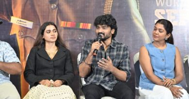 ”எனக்கு முதல் படத்திலேயே காவல்துறை கதாபாத்திரம் கிடைத்திருக்கிறது”: ‘தி டார்க் ஹெவன்’ நாயகன் சித்து நெகிழ்ச்சி! ”எனக்கு முதல் படத்திலேயே காவல்துறை கதாபாத்திரம் கிடைத்திருக்கிறது”: ‘தி டார்க் ஹெவன்’ நாயகன் சித்து நெகிழ்ச்சி!