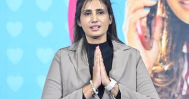 ”எனக்கு வாய்ப்பு கொடுக்காதவர்களுக்கு நன்றி”: ‘லவ் த்ரி பாயிண்ட் ஓ’ திரைப்பட புதுமுக இயக்குநர் ஆர்னிகா உருக்கம்! ”எனக்கு வாய்ப்பு கொடுக்காதவர்களுக்கு நன்றி”: ‘லவ் த்ரி பாயிண்ட் ஓ’ திரைப்பட புதுமுக இயக்குநர் ஆர்னிகா உருக்கம்!